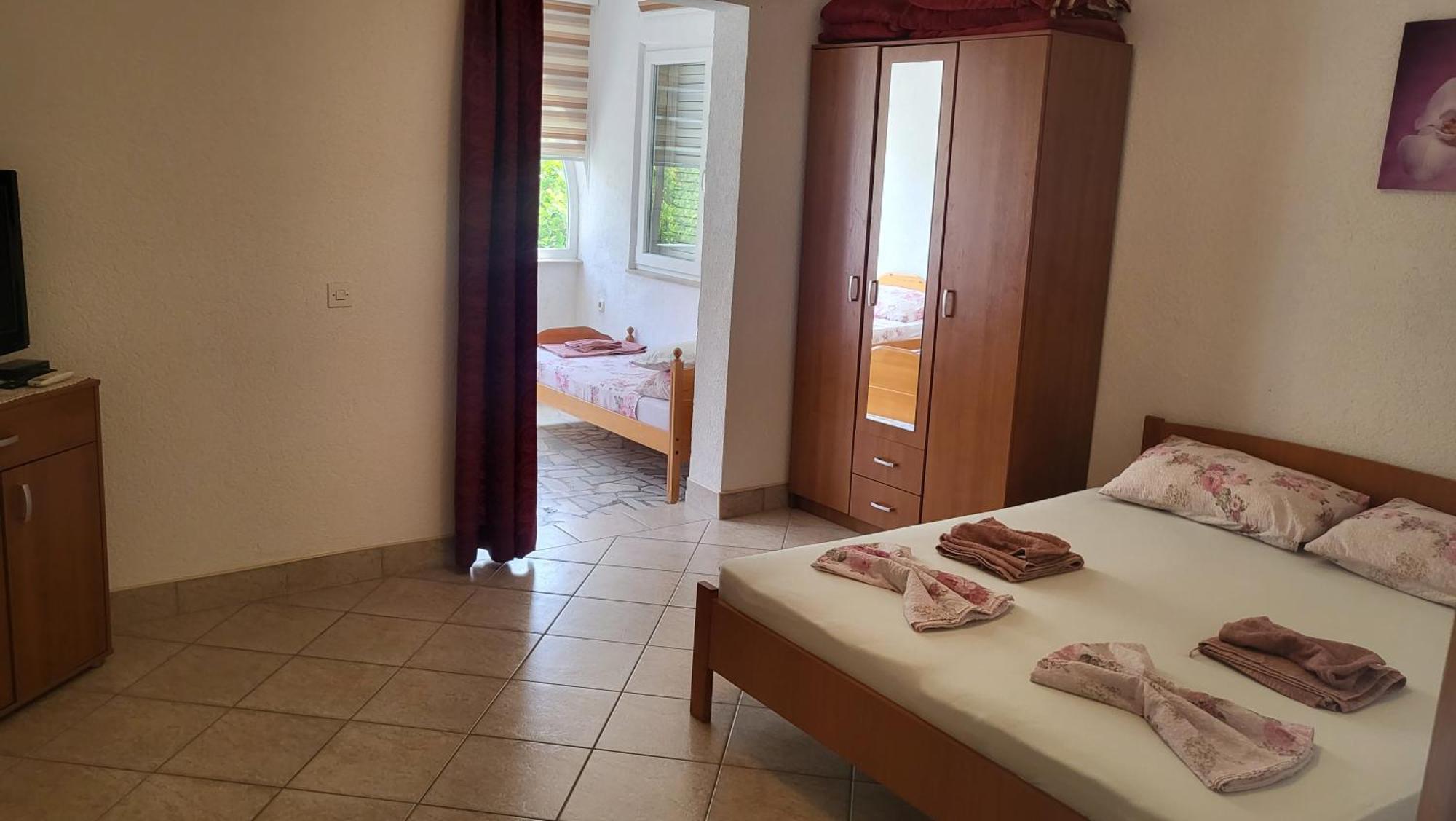 Apartments Alma Orebić Szoba fotó